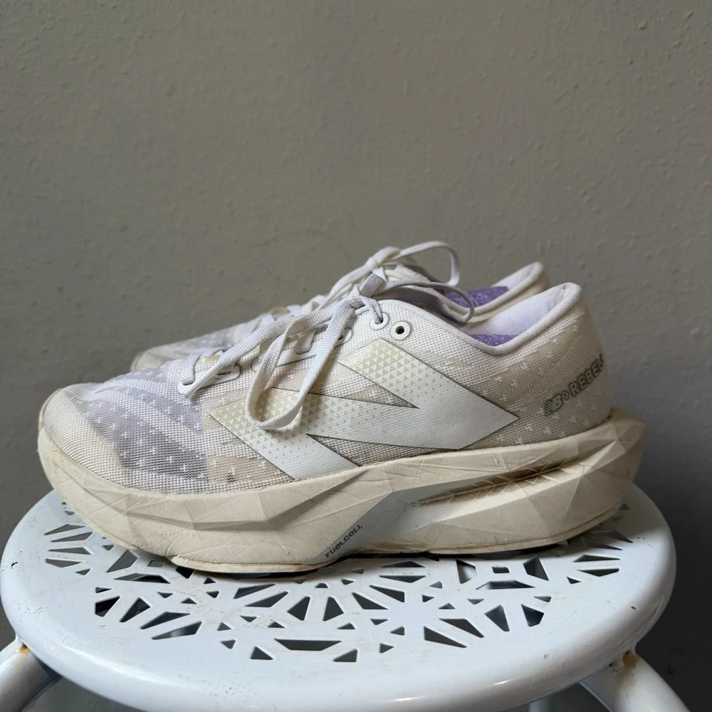 New Balance FuelCell Rebel v4 Women's Running Shoes White Beige MFCXLJ4 Size 7.5